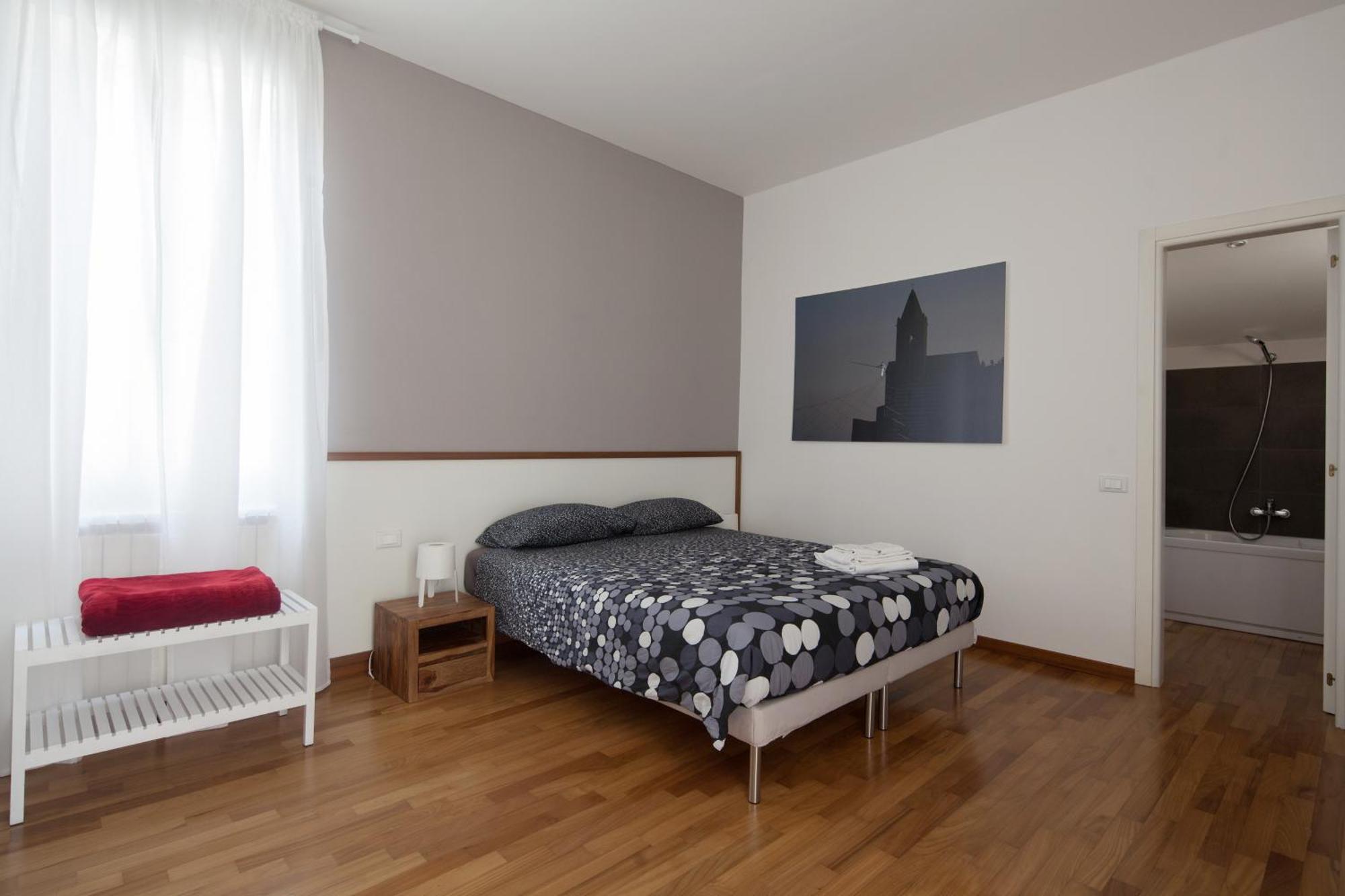 Cv5 - La Spezia City Center - Wide Modern Apartment Walking Distance To The Station To Cinque Terre - Big Terrace On The Roofs Екстериор снимка