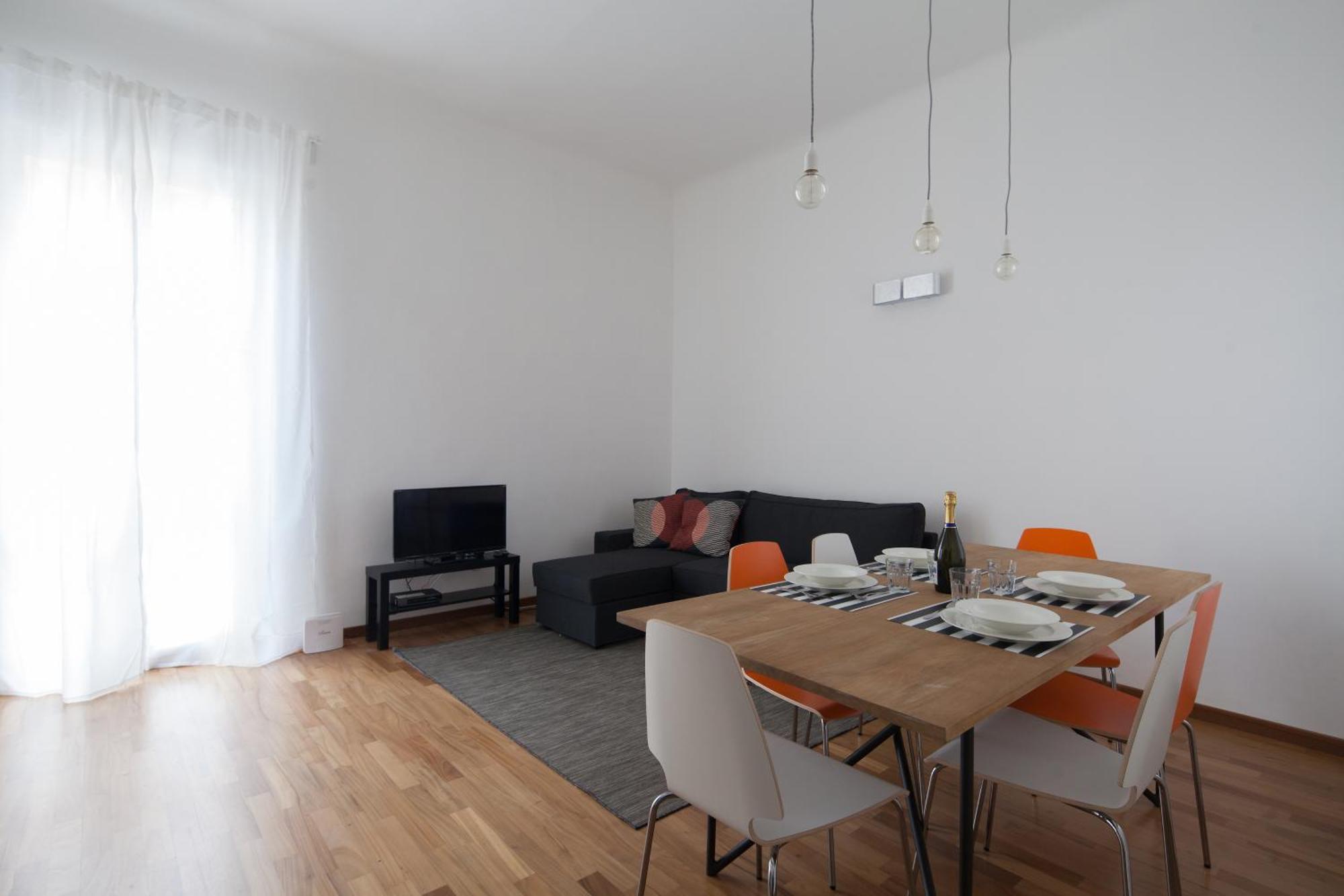 Cv5 - La Spezia City Center - Wide Modern Apartment Walking Distance To The Station To Cinque Terre - Big Terrace On The Roofs Екстериор снимка
